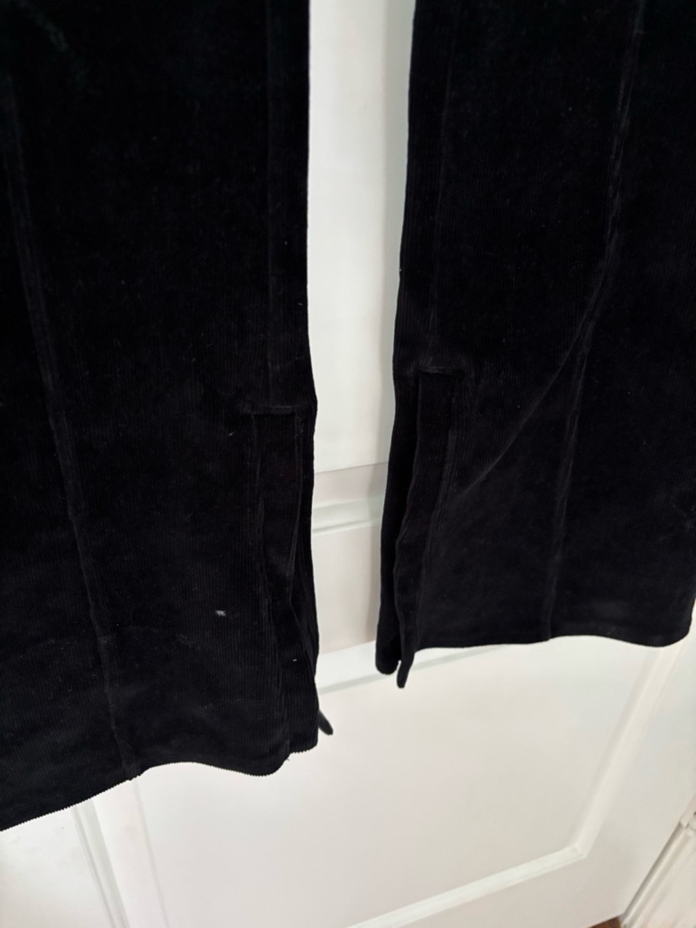 ALO Yoga Micro Corduroy High-Waist Winter Break Flare Pant - Black, SZ S - Picture 8 of 9